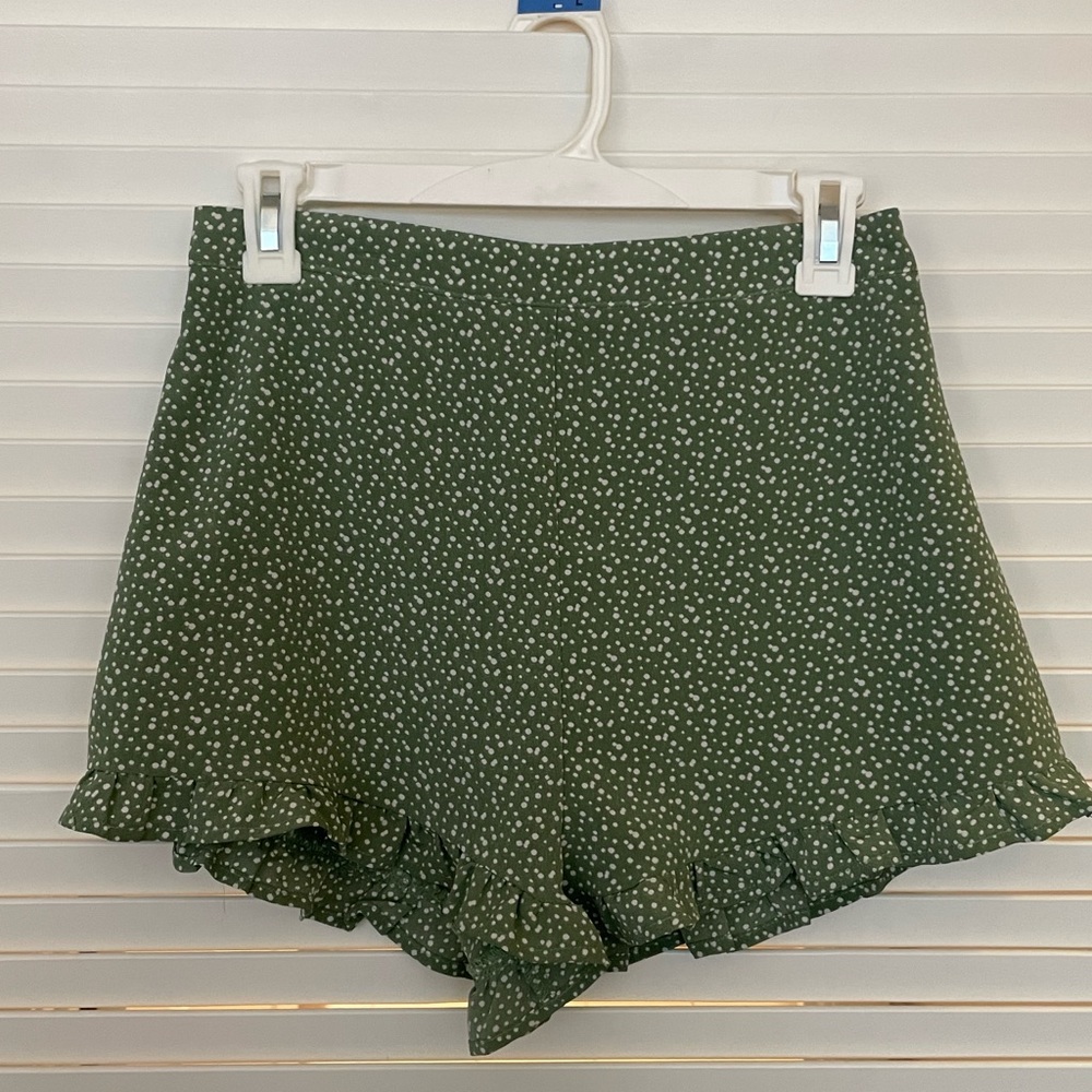 Green Cotton Shorts. Part of a 2 piece set.